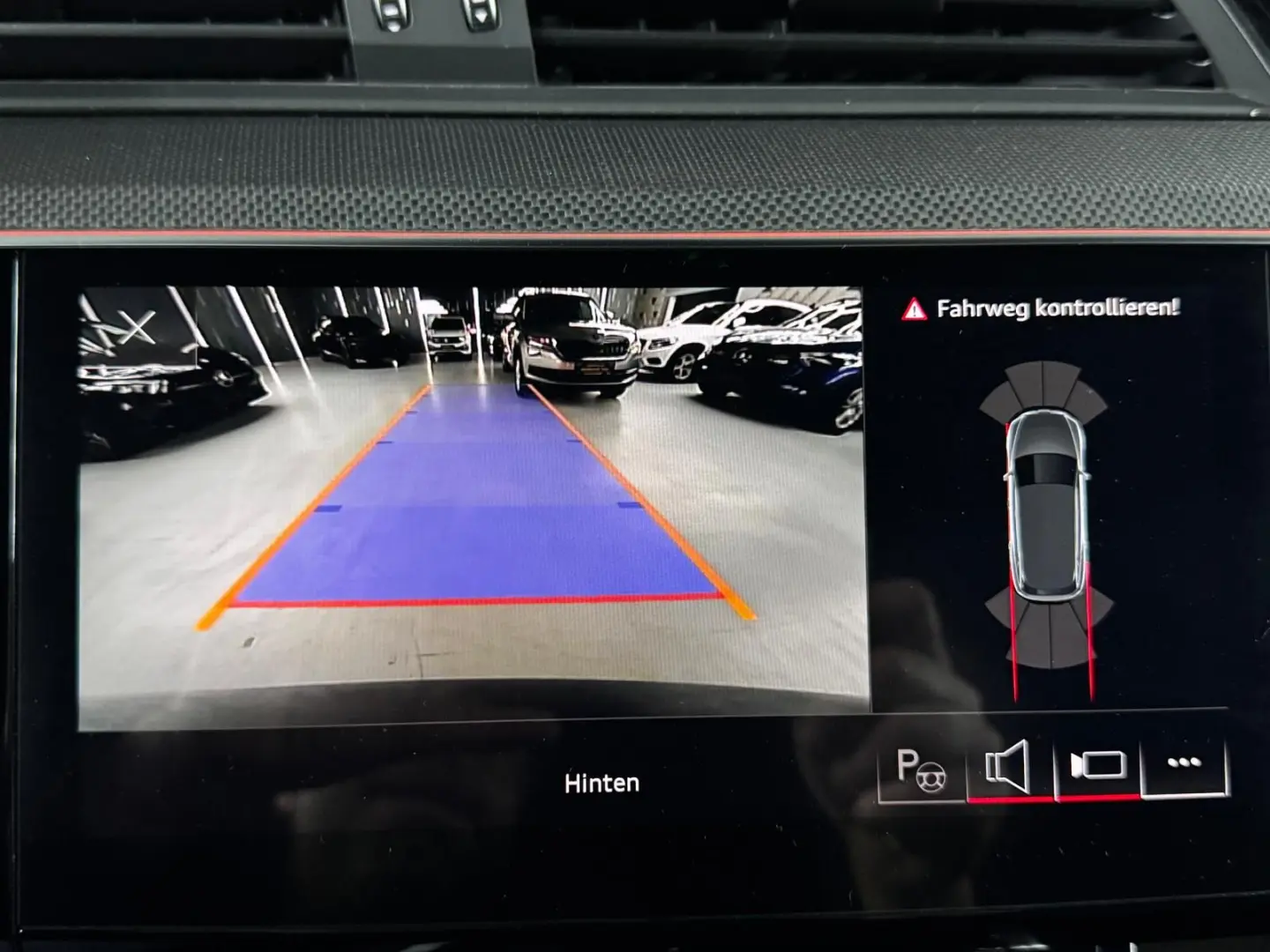 E-TRON S LINE QUATTRO  PANO CAM SHZ MATRIX ACC