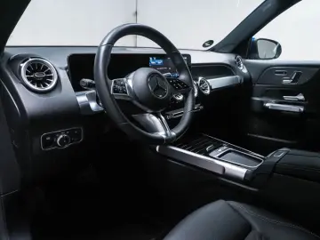 EQB 300 4M Memory 360 Fahrass Distronic Ambiente