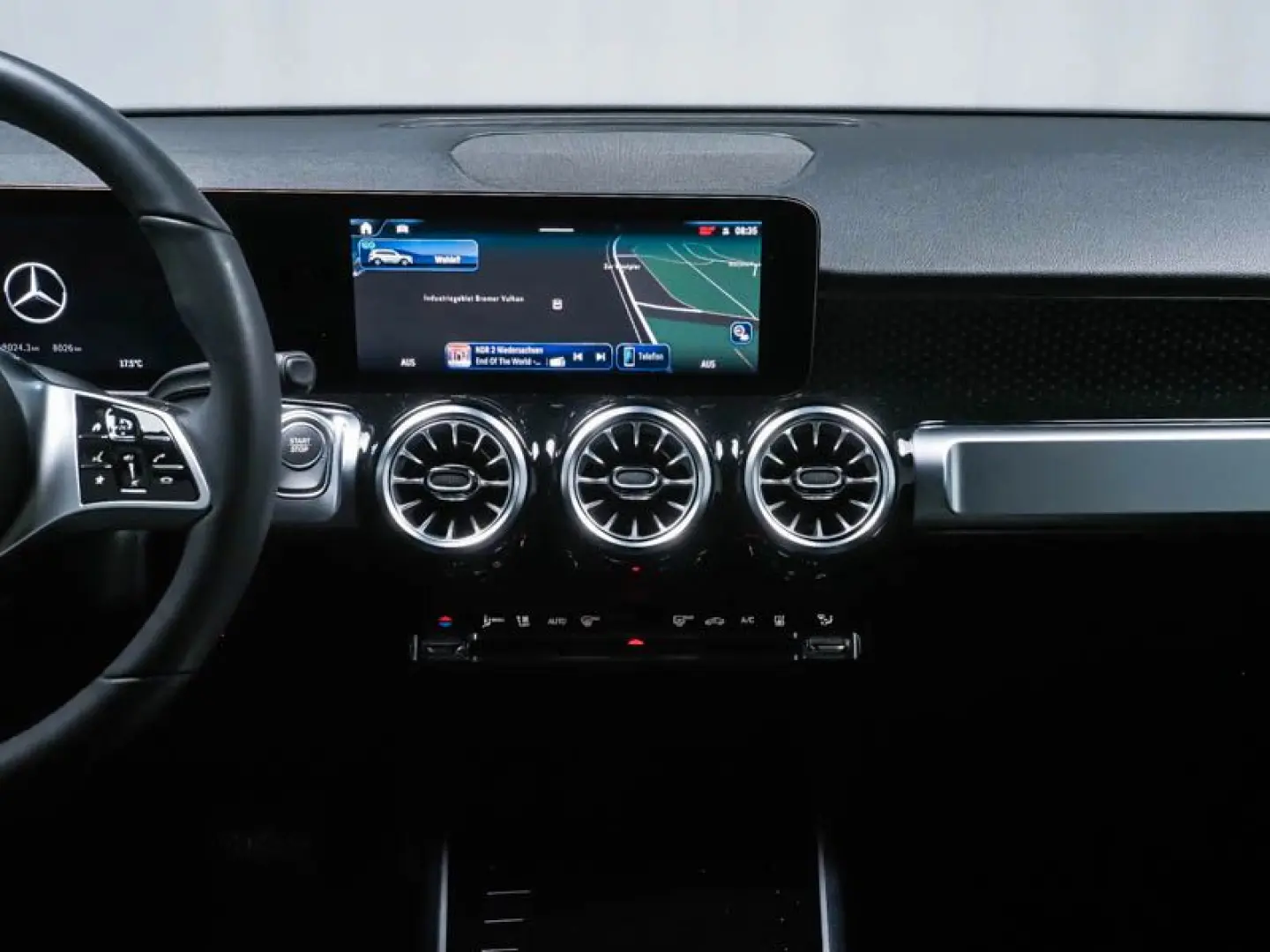 EQB 300 4M Memory 360 Fahrass Distronic Ambiente