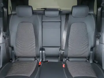 EQB 300 4M Memory 360 Fahrass Distronic Ambiente