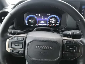 Land Cruiser 2.8 D-4D 4x4 Auto. Executive AZV