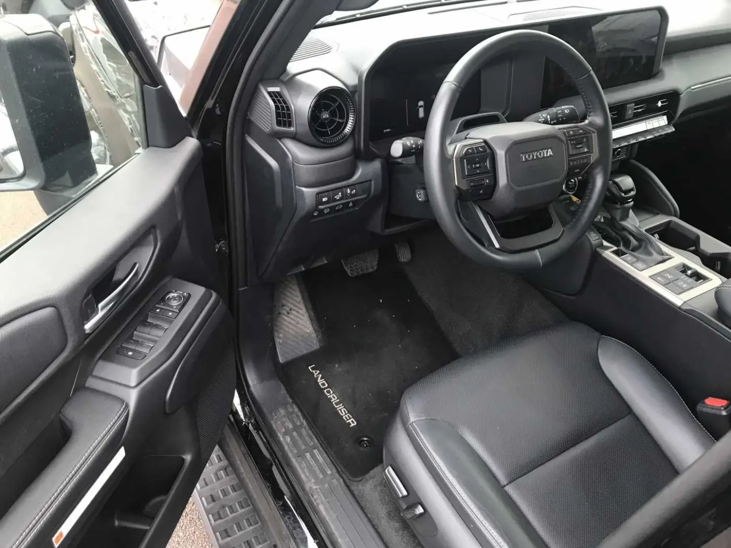 Land Cruiser 2.8 D-4D 4x4 Auto. Executive AZV