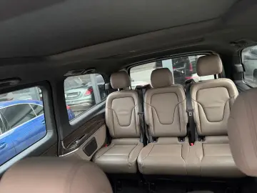 V300 4M Lang AMG -ACC-2xEl.Tür-Pano-RFK-LED-19Zo