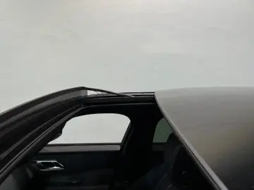 Range Rover Velar P400 AWD R-Dynamic SE   Kamera