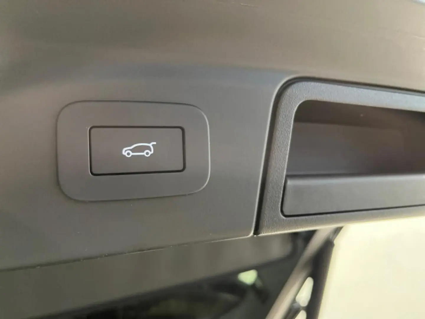 Range Rover Velar P400 AWD R-Dynamic SE   Kamera