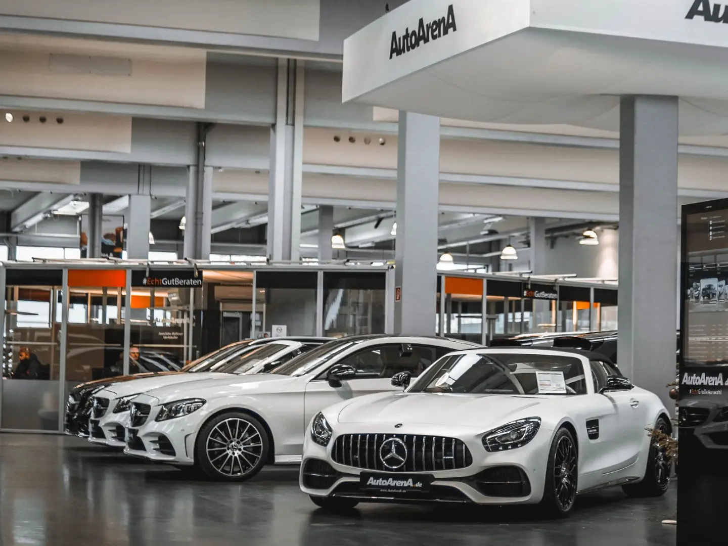 Range Rover Velar P400 AWD R-Dynamic SE   Kamera