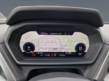 Q4 e-tron 50 qu MATRIX Pano NAVI HuD ACC 20  Kam