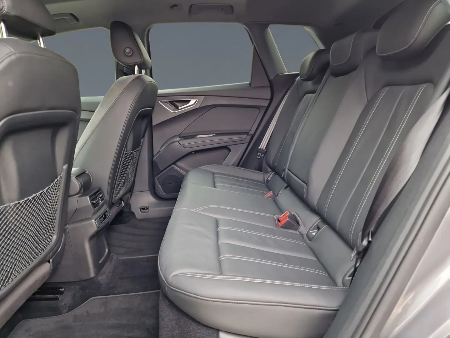 Q4 e-tron 50 qu MATRIX Pano NAVI HuD ACC 20  Kam