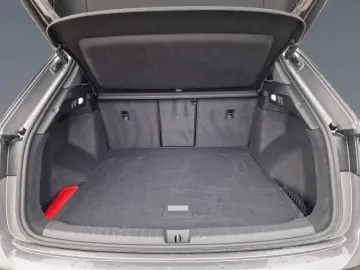 Q4 e-tron 50 qu MATRIX Pano NAVI HuD ACC 20  Kam