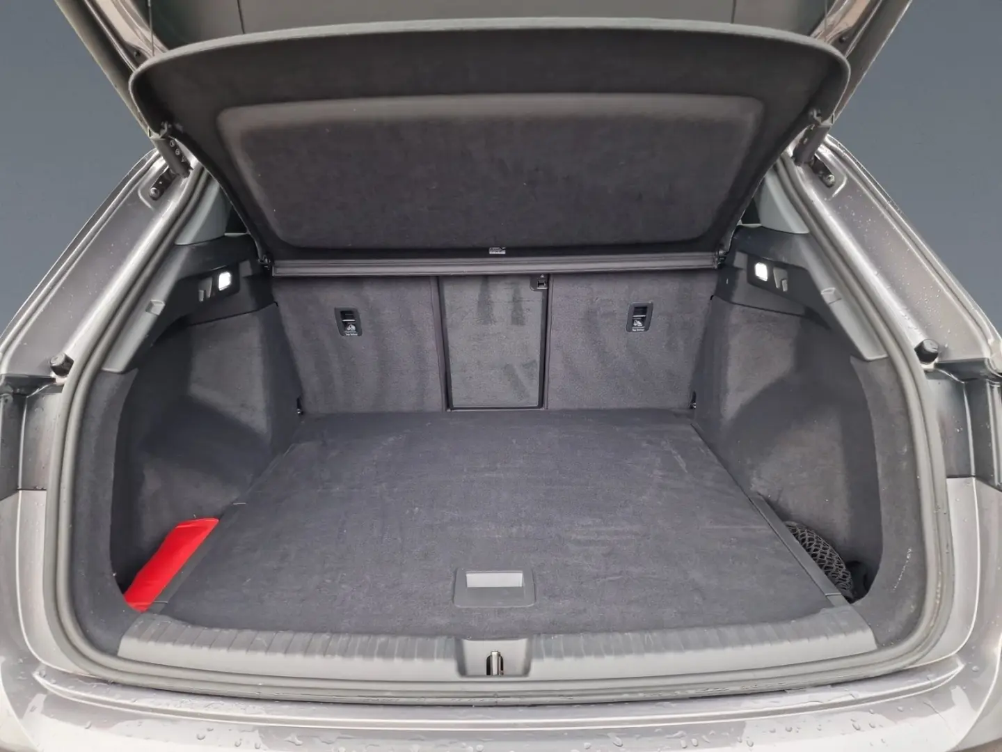 Q4 e-tron 50 qu MATRIX Pano NAVI HuD ACC 20  Kam