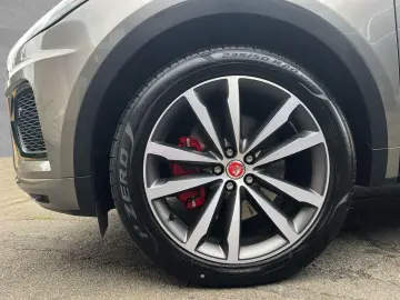 E-Pace R-Dynamic SE AWD Plug-In Hybrid  Panorama