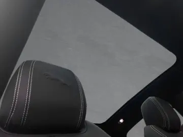 E-Pace R-Dynamic SE AWD Plug-In Hybrid  Panorama