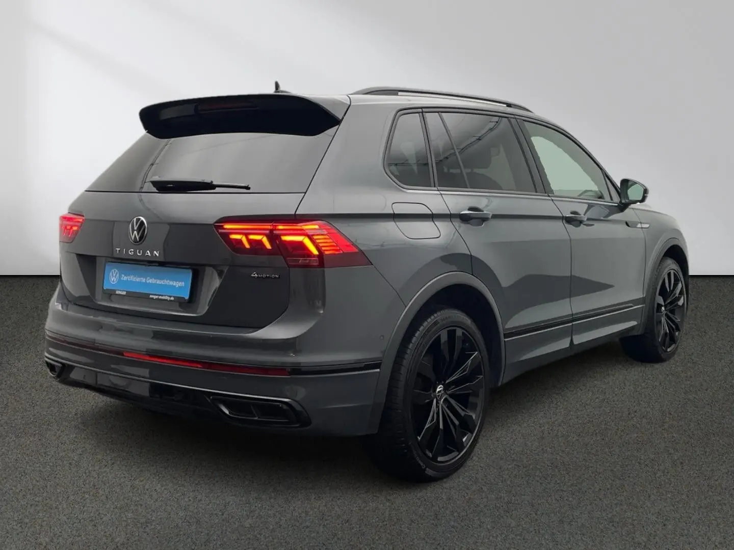 Tiguan R-Line 2.0 TDI DSG 4Motion Matrix AHK