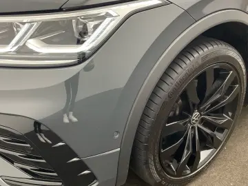 Tiguan R-Line 2.0 TDI DSG 4Motion Matrix AHK