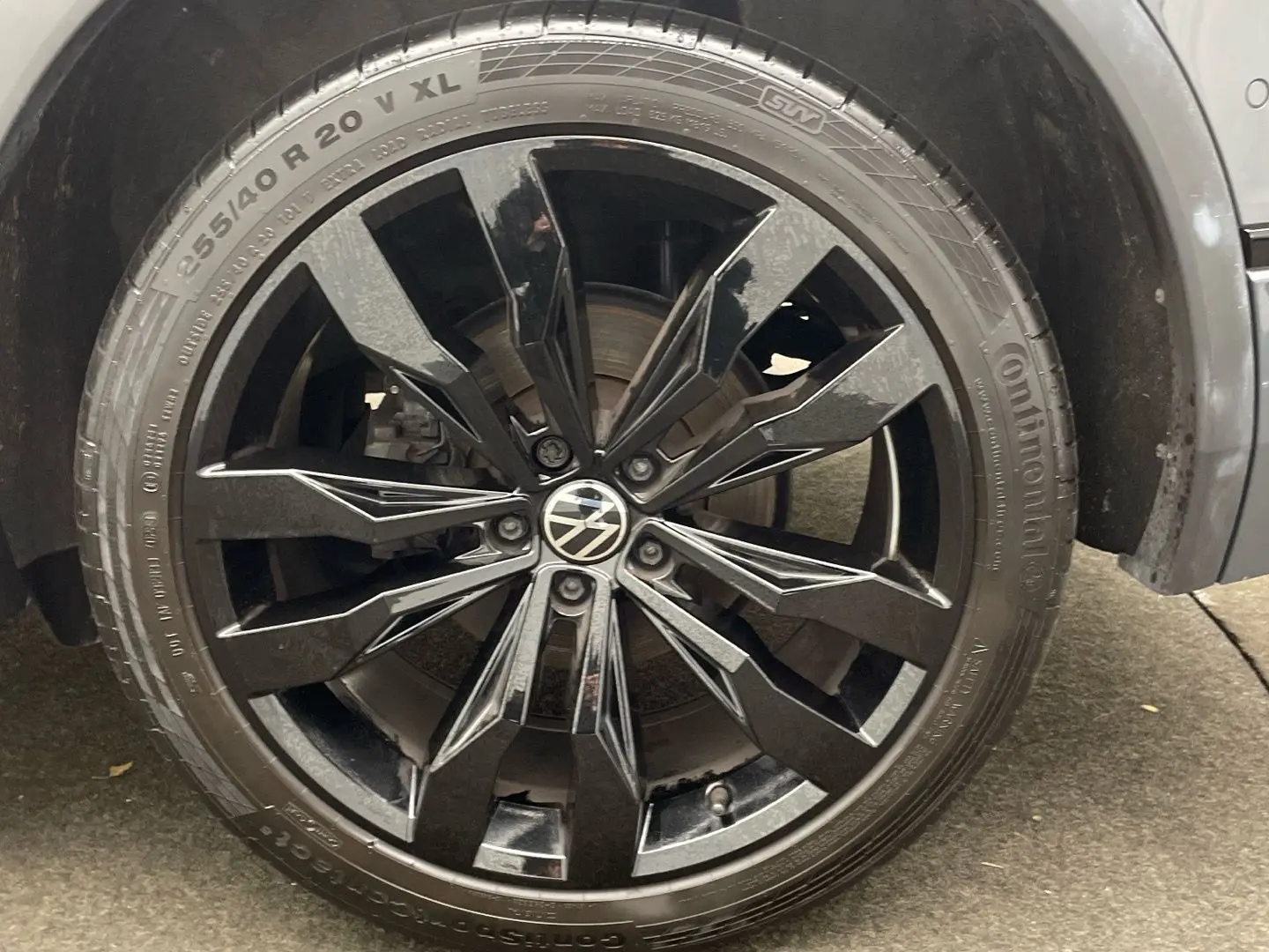 Tiguan R-Line 2.0 TDI DSG 4Motion Matrix AHK