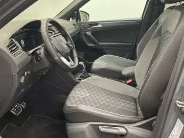 Tiguan R-Line 2.0 TDI DSG 4Motion Matrix AHK