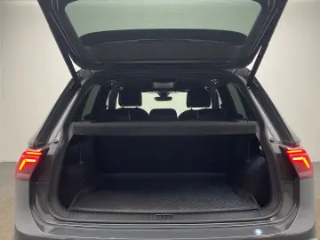Tiguan R-Line 2.0 TDI DSG 4Motion Matrix AHK