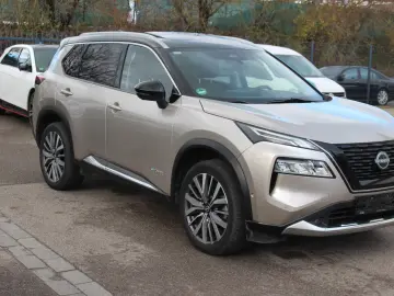 X-Trail e-Power e-4orce Tekna