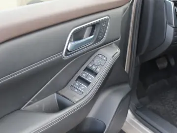 X-Trail e-Power e-4orce Tekna