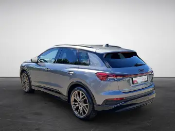 Q4 e-tron 45 quattro S-line NaviPlus Pano Matrix