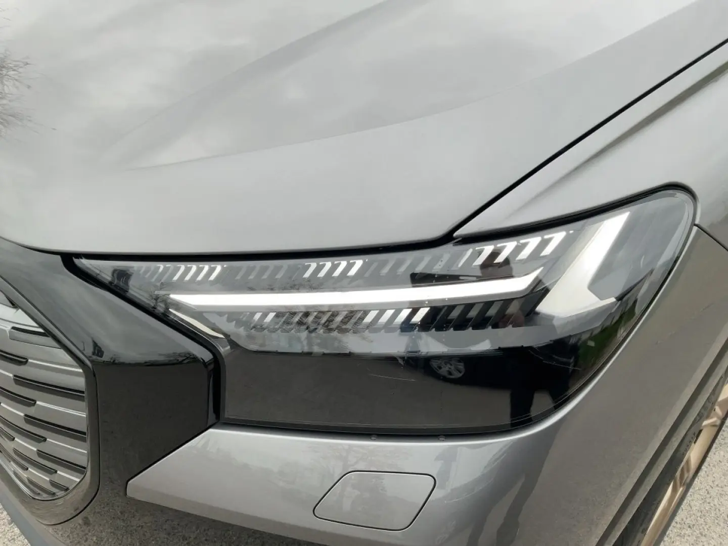 Q4 e-tron 45 QU EDITION ONE MATRIX NAVI HuD RFK