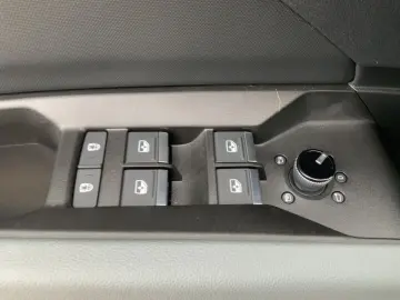 Q4 e-tron 45 QU EDITION ONE MATRIX NAVI HuD RFK