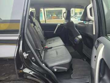 Land Cruiser 2.8 D-4D Automatik