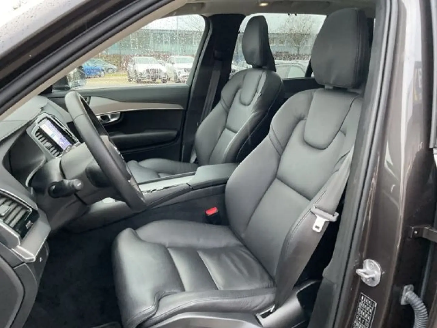 XC90 B5 Ultimate Bright 7Sitze AHK ACC HUD Stand