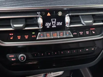 X4 M40i Head-Up HiFi DAB WLAN Standhzg. Shz