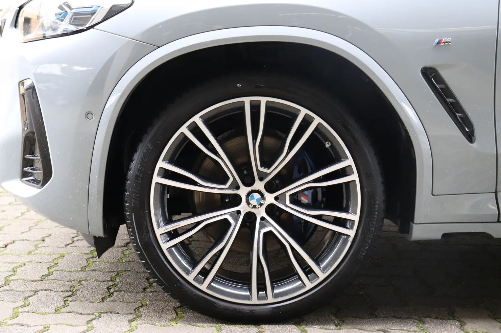 X4 M40i Head-Up HiFi DAB WLAN Standhzg. Shz