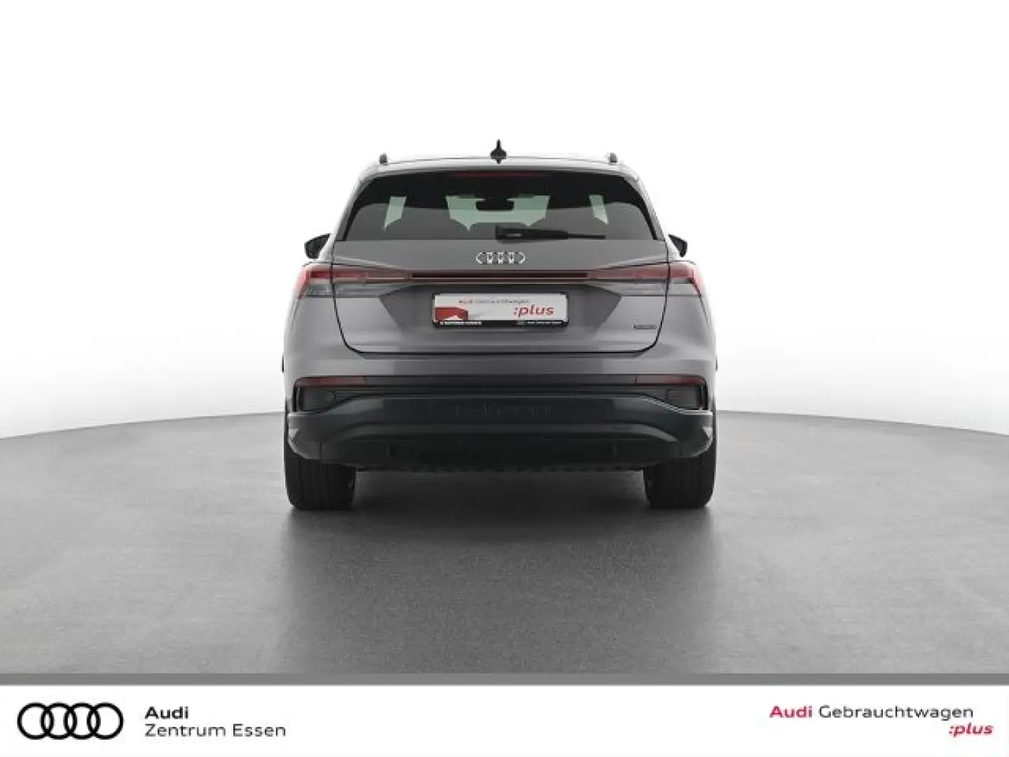 Q4 e-tron 50 quattro S-LINE LED PANO PLUS   SHZ