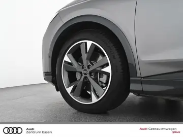 Q4 e-tron 50 quattro S-LINE LED PANO PLUS   SHZ