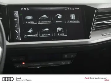 Q4 e-tron 50 quattro S-LINE LED PANO PLUS   SHZ