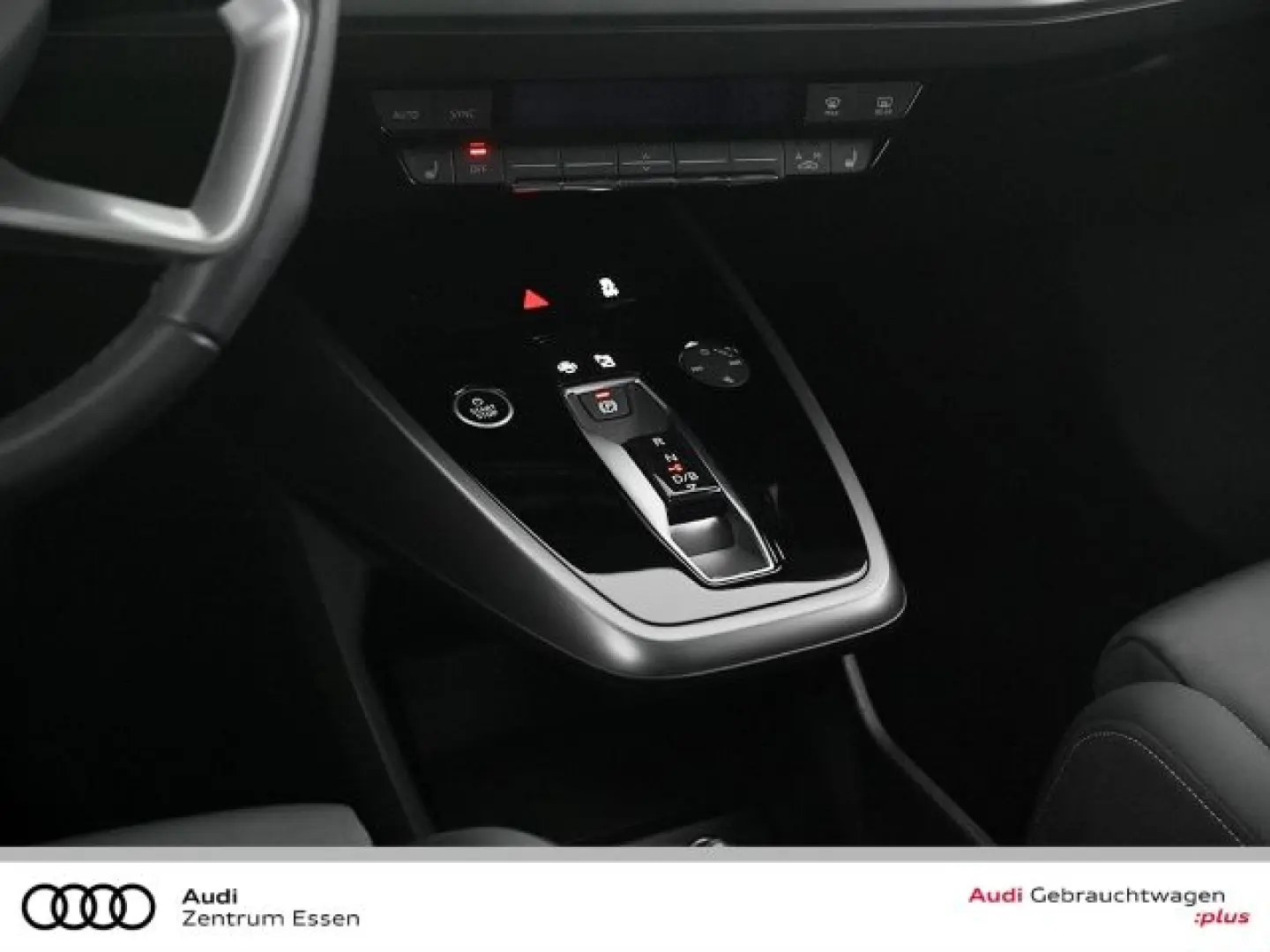 Q4 e-tron 50 quattro S-LINE LED PANO PLUS   SHZ