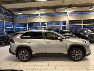 RAV 4 HYBRID-4x4-LED-LEDER-KAMERA-MOD. 2024