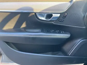 Volvo S90 D4 AWD R-Design