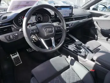 RS5 Coupé RS-Sportabgas Pano Kameras HUD B&O 20