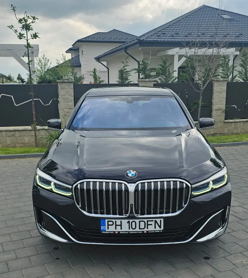 BMW 745