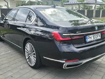 BMW 745
