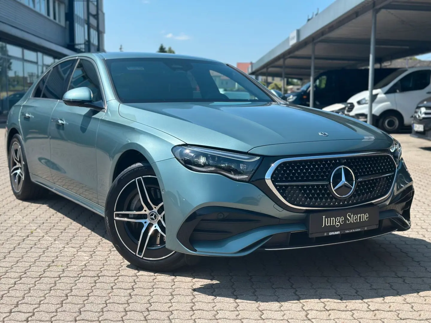 E 300 e AMG AHK DigitalLight KeyGo Distronic DAB