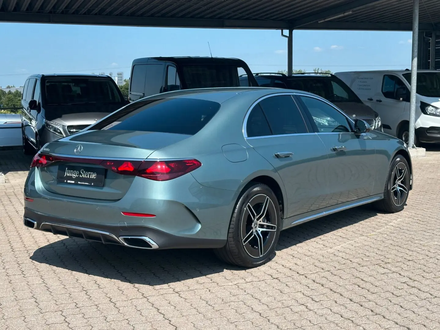 E 300 e AMG AHK DigitalLight KeyGo Distronic DAB