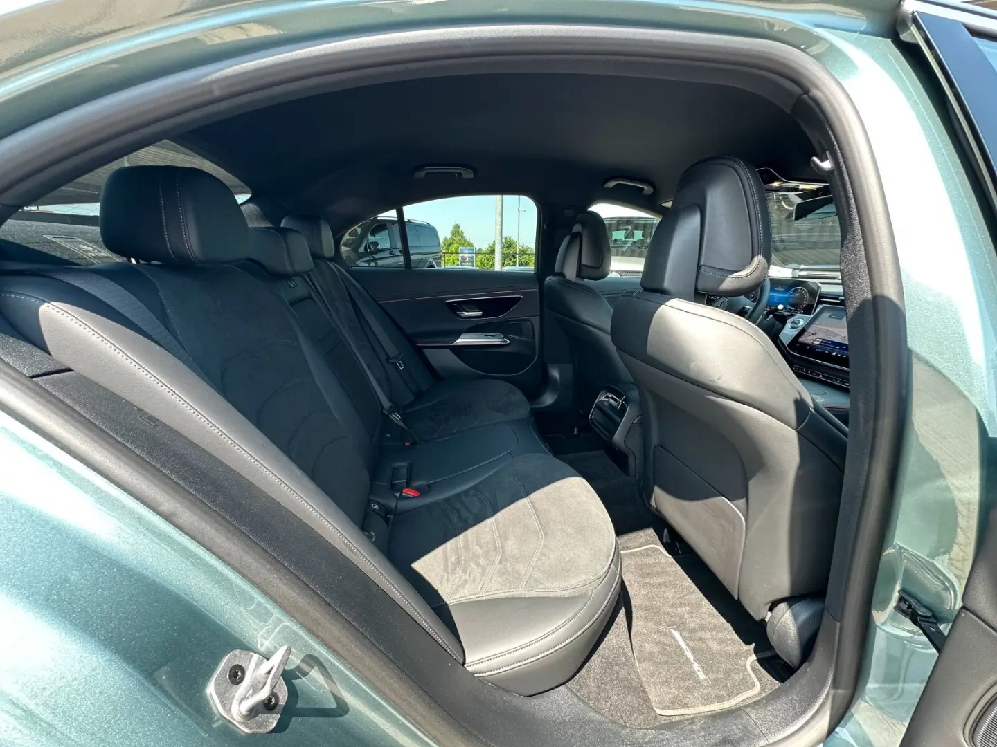 E 300 e AMG AHK DigitalLight KeyGo Distronic DAB