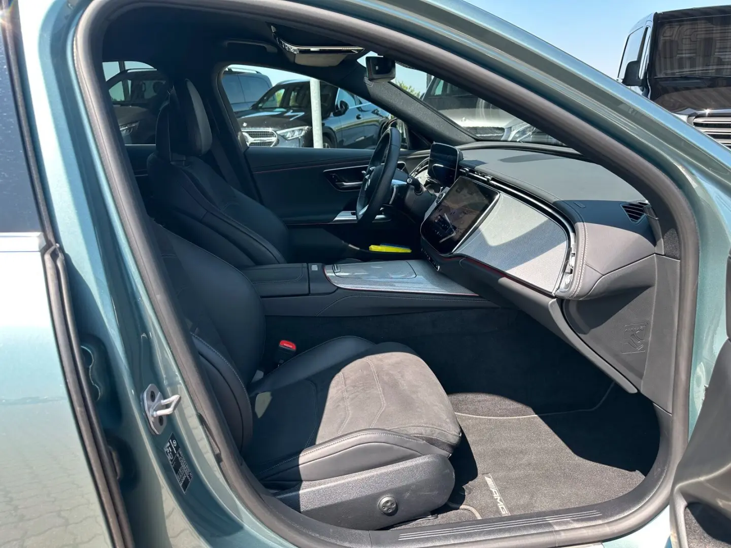 E 300 e AMG AHK DigitalLight KeyGo Distronic DAB