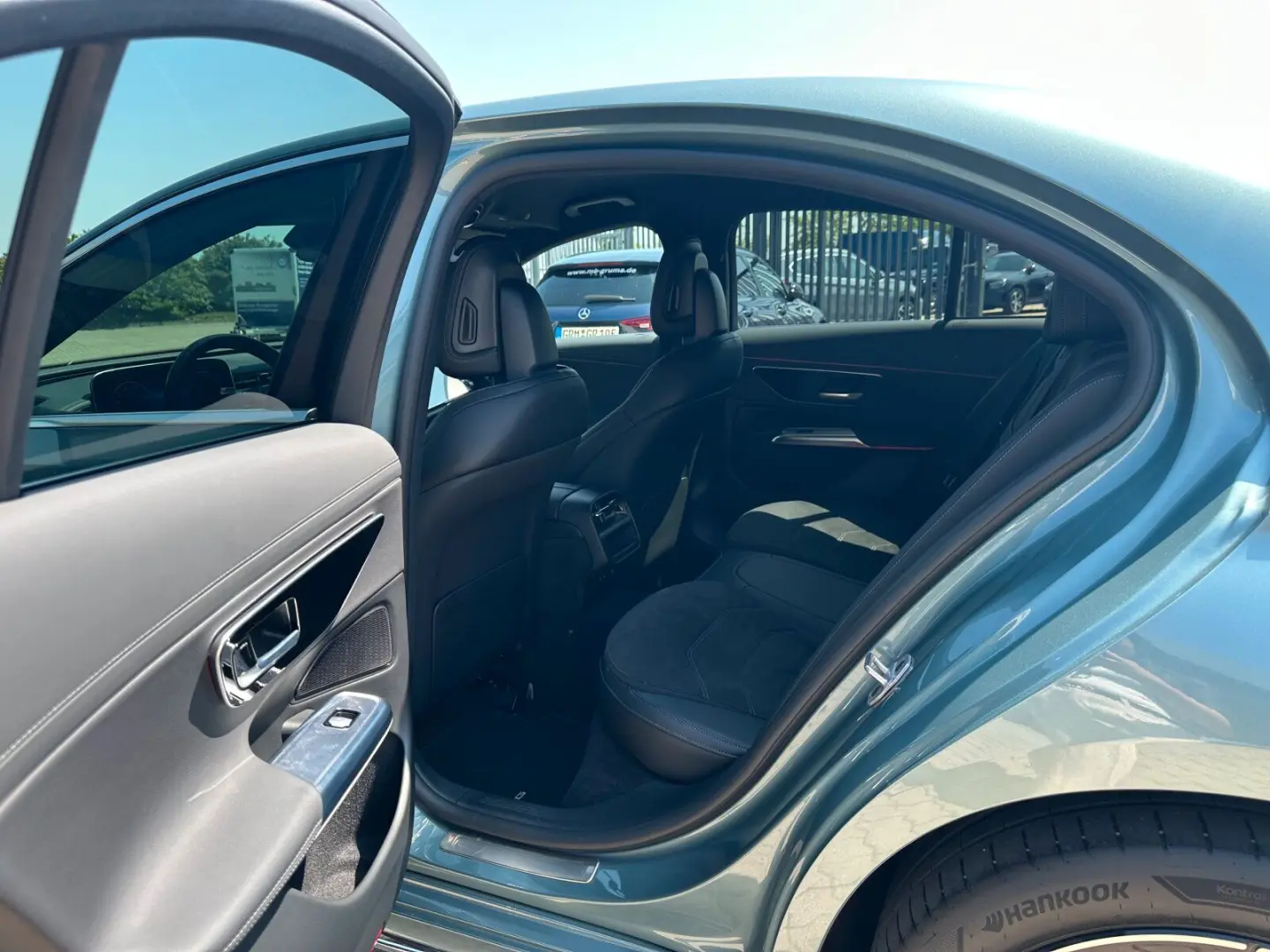 E 300 e AMG AHK DigitalLight KeyGo Distronic DAB