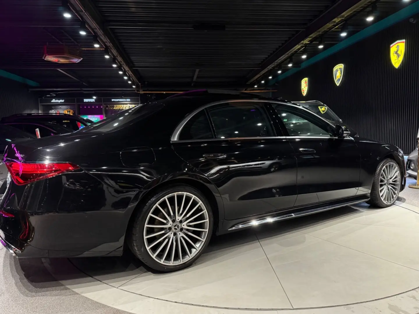 S 450 d 4Matic L AMG KEY SOFT DIS HUD PANO TV 21