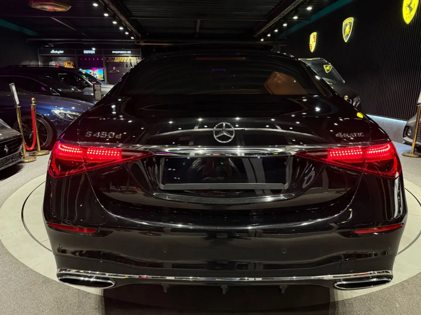 S 450 d 4Matic L AMG KEY SOFT DIS HUD PANO TV 21