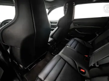 Taycan 4S Cross Truismo