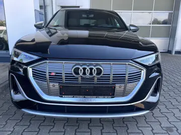 e-tron 55 Sportback S quattro HUD NP 117.210.-€