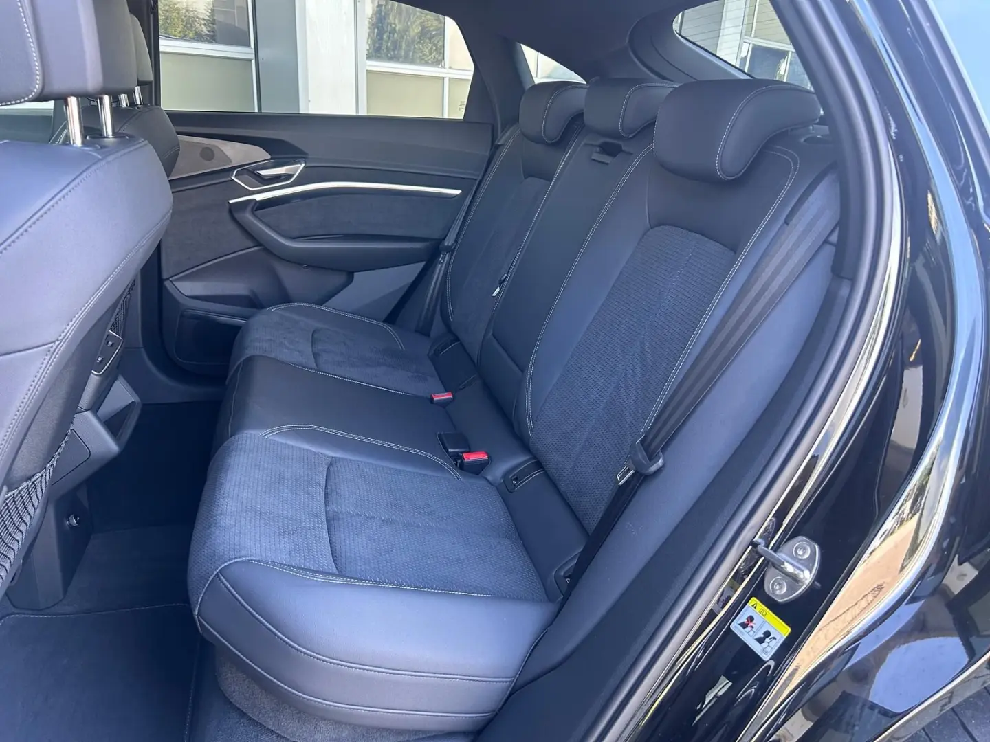 e-tron 55 Sportback S quattro HUD NP 117.210.-€