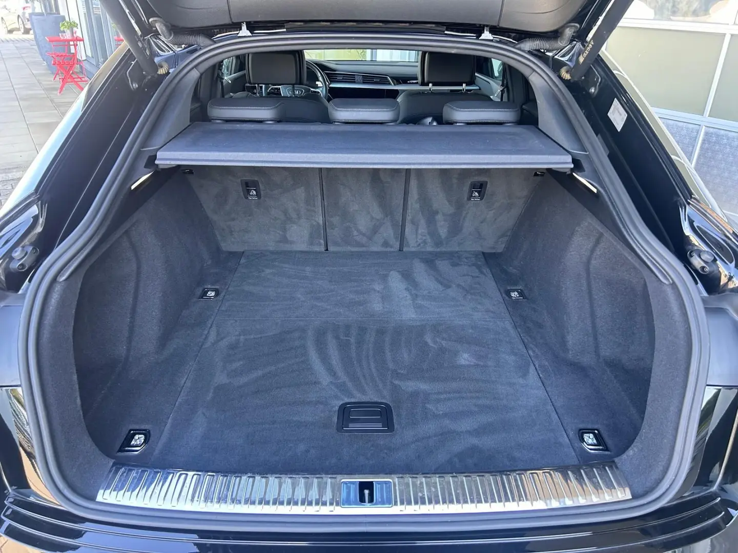 e-tron 55 Sportback S quattro HUD NP 117.210.-€